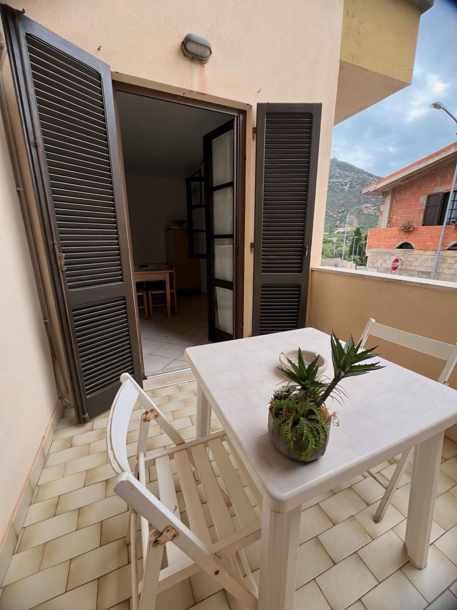 Lu' Apartment Gonnesa Exterior photo